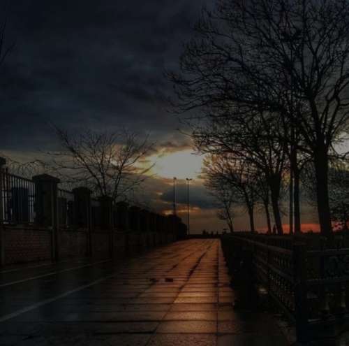 اهنگ یه زن میجنگه پای آرزوهایش یه زن با یک جهان درگیر میشه