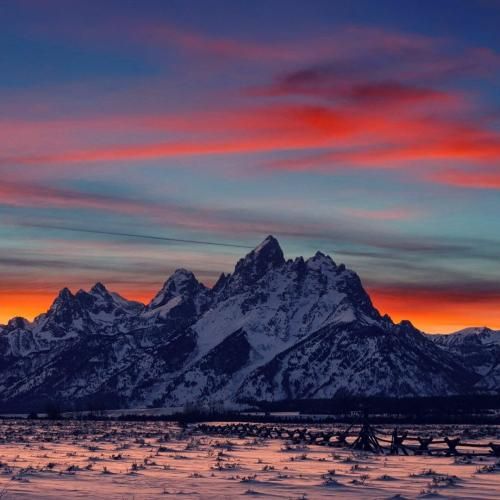 میان کوچه سرگردان و حیران با صدای بچه