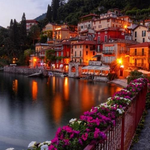 رو به راه نیست احوالم شبا بد روزا درگیر کارم با صدای دختر