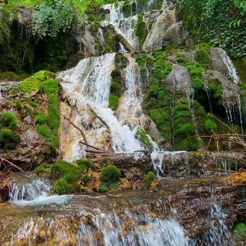 من فکرم آروم نمیشه آروم نمیشد تموم شد هم هرچی