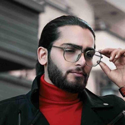  علی علیزاده وقت بوسیدن تو شعر بیاید یا مرگ