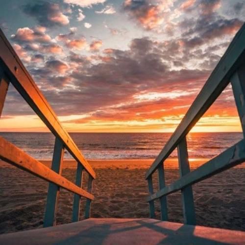 آخرین شبه آخرین لبه آخرین بوسه آخرین سیگار