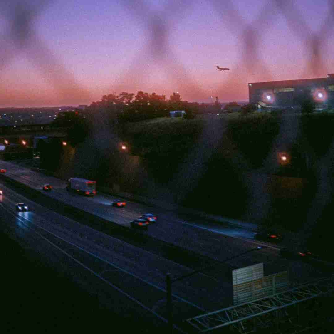 دانلود آهنگ میدونم برمیگردی باز میکنی هی واسم تو با صدای زن