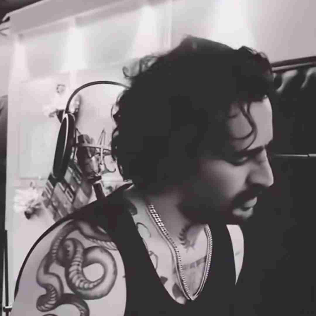 دانلود اهنگ وحید عباسی به نام آمبولانس هتیه لشم بکیشی