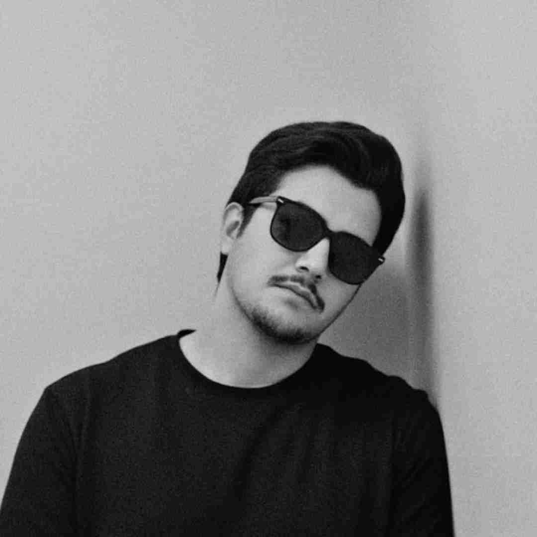 دانلود اهنگ اهورا به نام بمیرم واسه دل خونه مادر